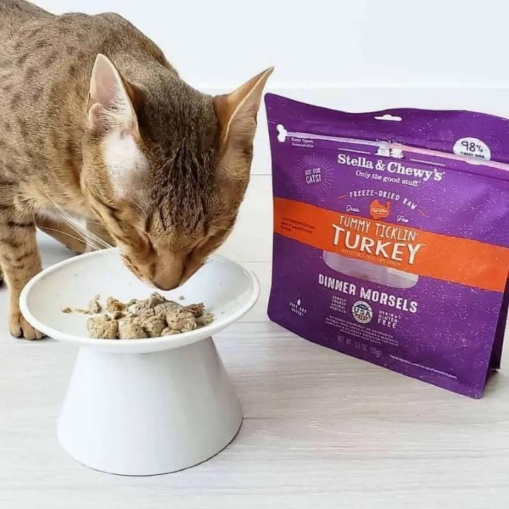 Stella & Chewy's Cat Freeze-Dried Raw, Tummy Ticklin Turkey Dinner Morsels, 18-oz image number null