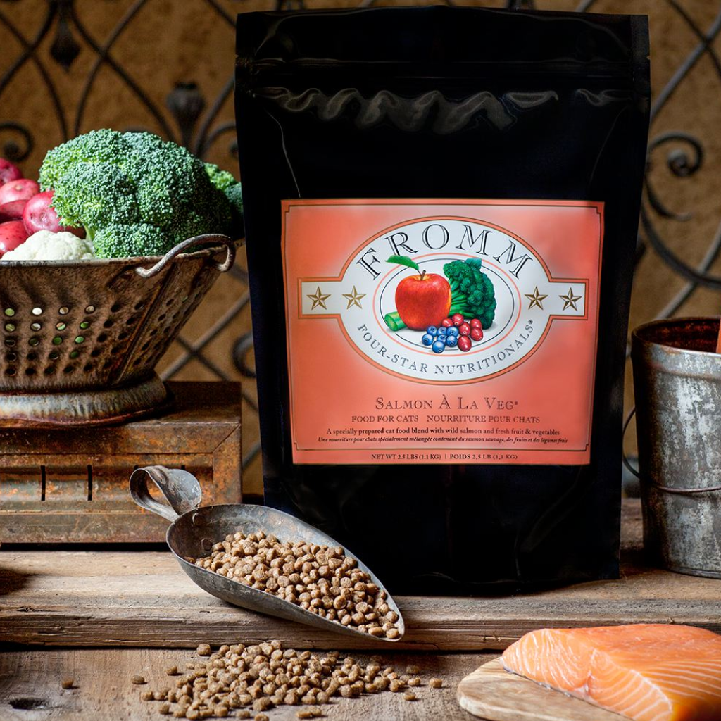 Fromm Four-Star Nutritionals® Salmon À La Veg® Food for Cats 4lb image number null