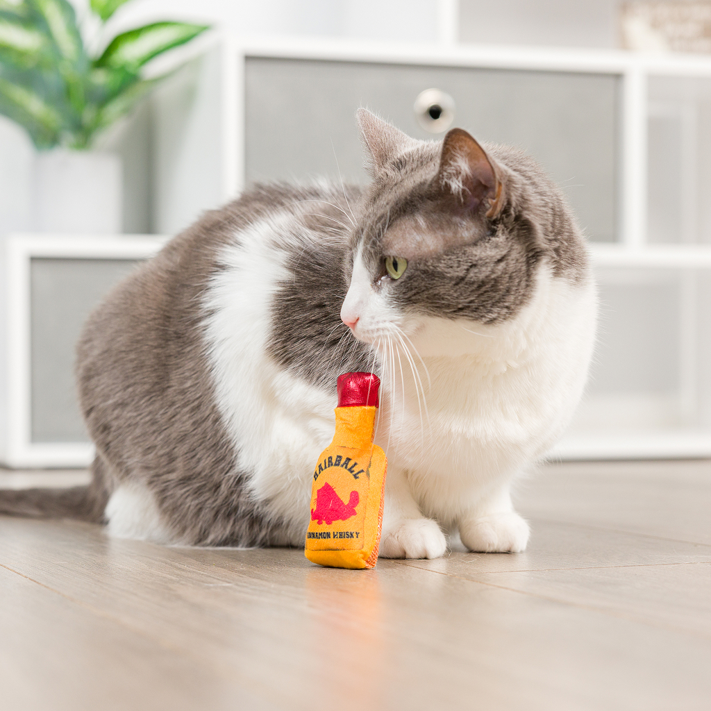 Huxley & Kent Cat HAIRBALL CINNAMON WHISKY image number null